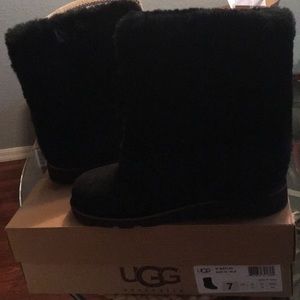 UGG Maylin Boots